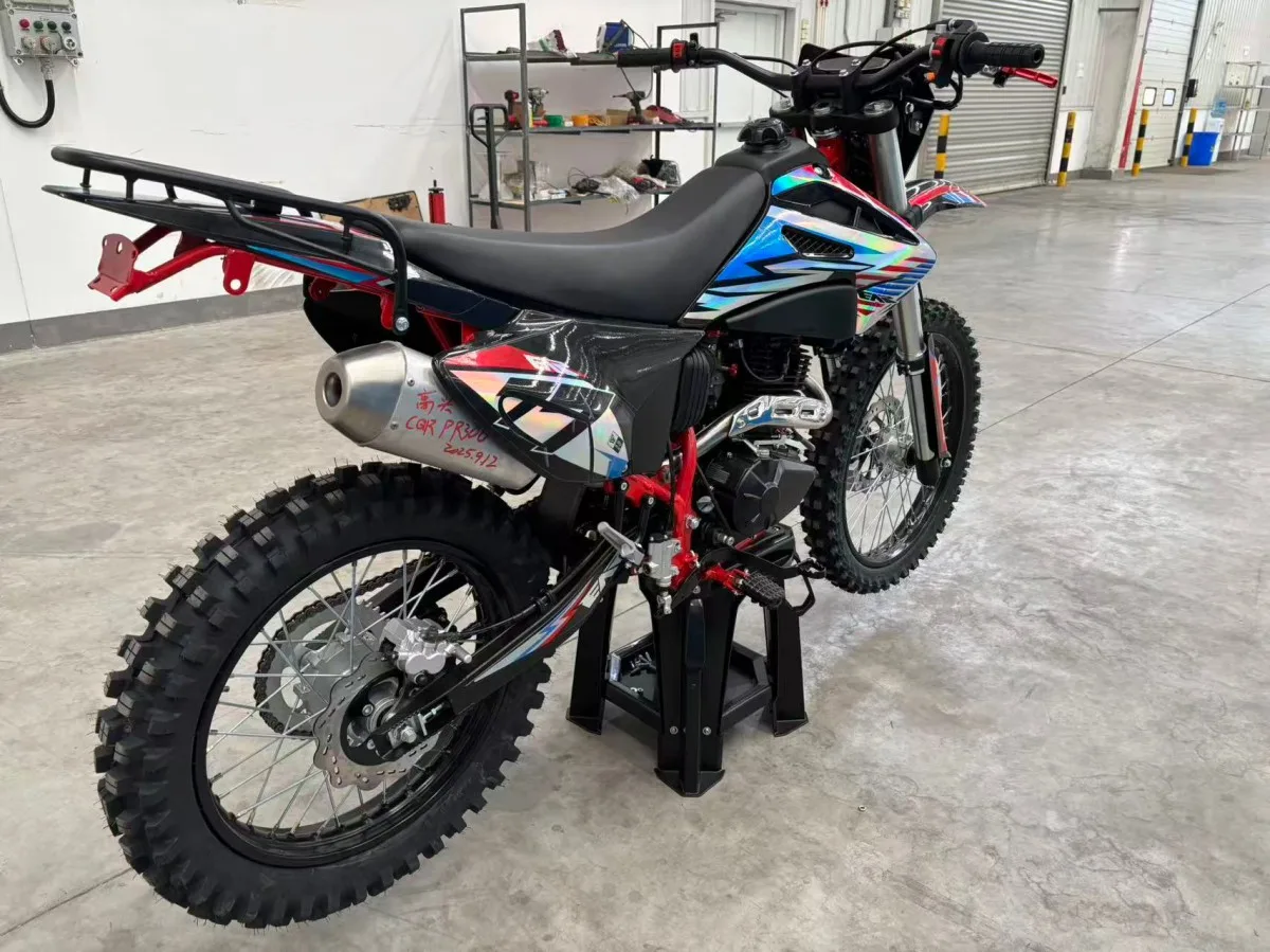21HP 6-Speed Four-Stroke Off-Road Motorcycle with Balance Shaft — Media 4