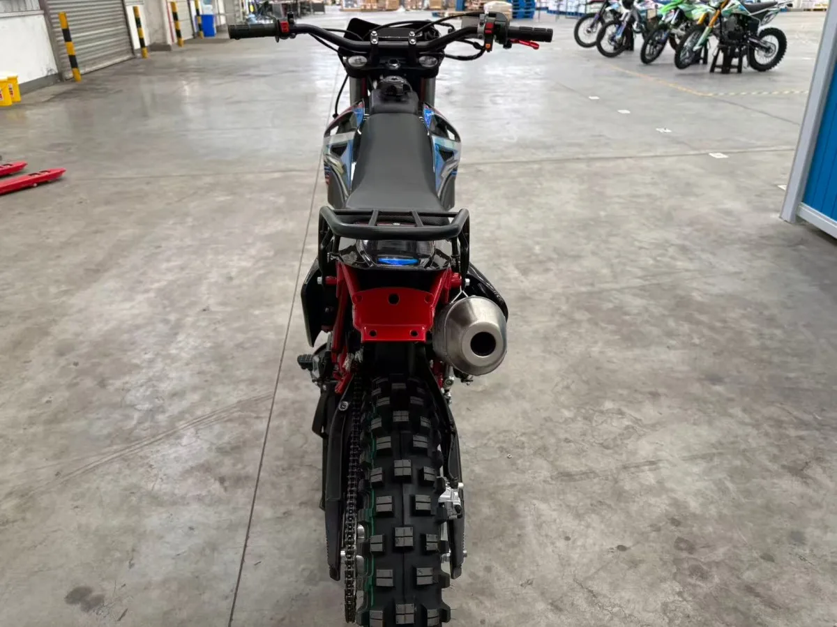 21HP 6-Speed Four-Stroke Off-Road Motorcycle with Balance Shaft — Media 5