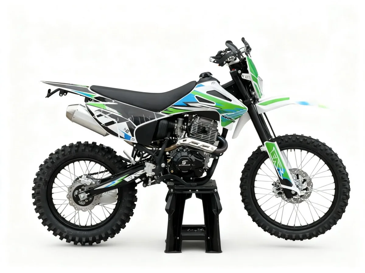 300cc Four-Stroke Air-Cooled SOHC Off-Road Dirt Bike — Media 3