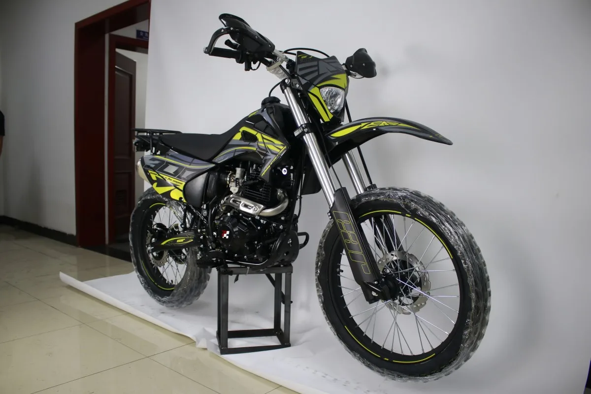 300cc Four-Stroke Air-Cooled SOHC Off-Road Dirt Bike — Media 6