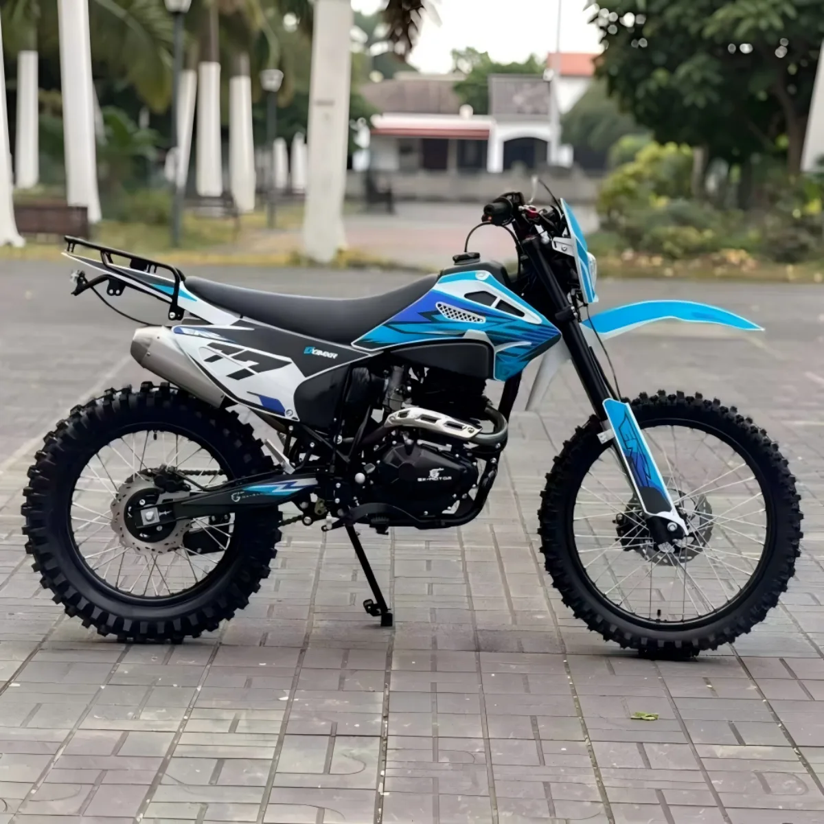 300cc 23HP Four-Valve Off-Road Motorcycle with Balance Shaft — Media 6