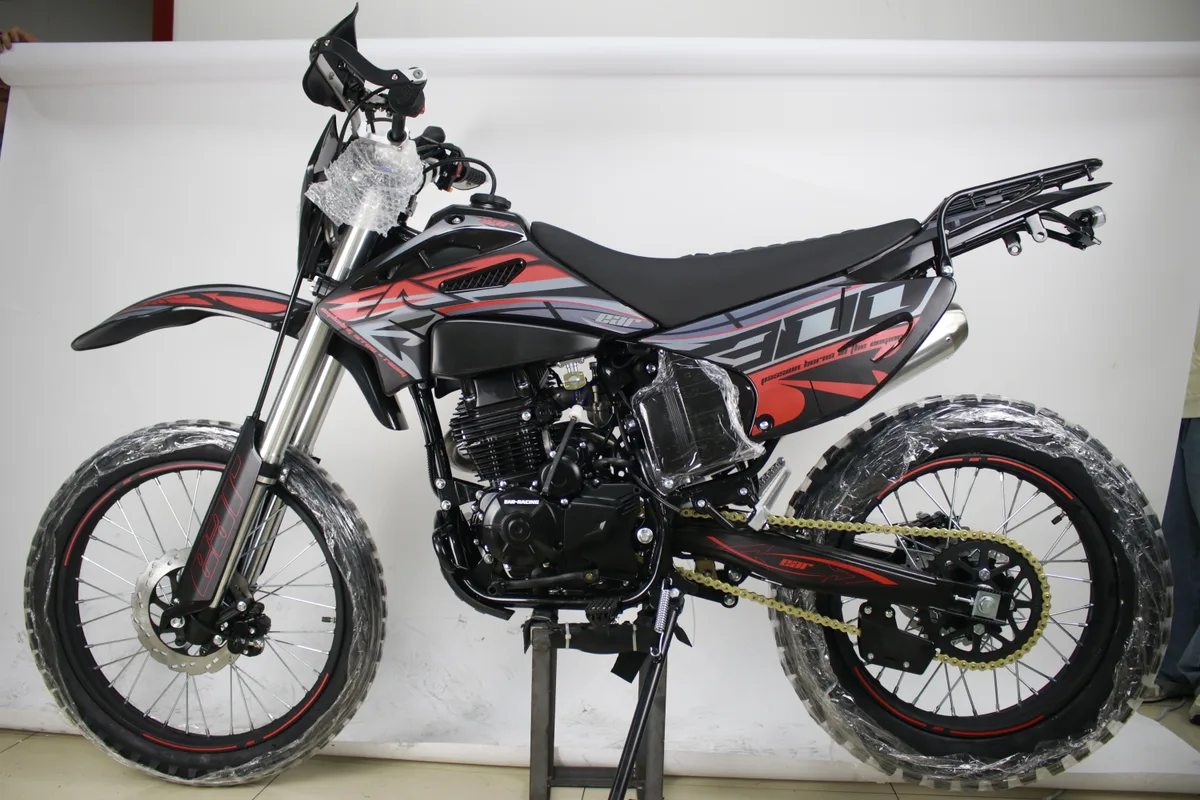 300cc 23HP Four-Valve Off-Road Motorcycle with Balance Shaft