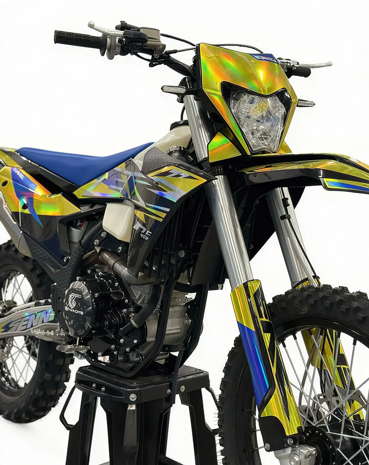 450cc Water-Cooled Off-Road Motorcycle, 43.5 HP, Dual Adjustable — Media 4