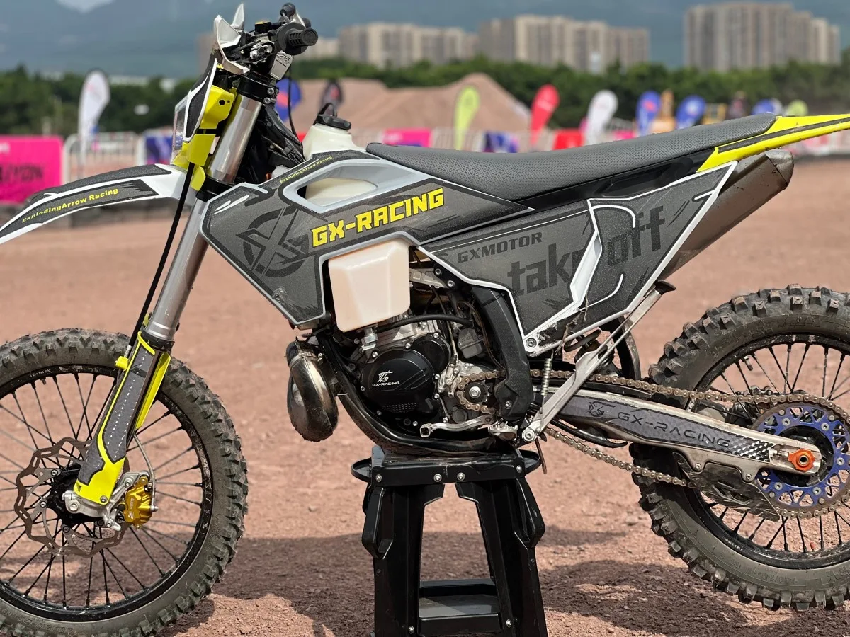 50HP 300cc Two-Stroke Water-Cooled 6-Speed Off-Road Racing Motorcycle — Media 3