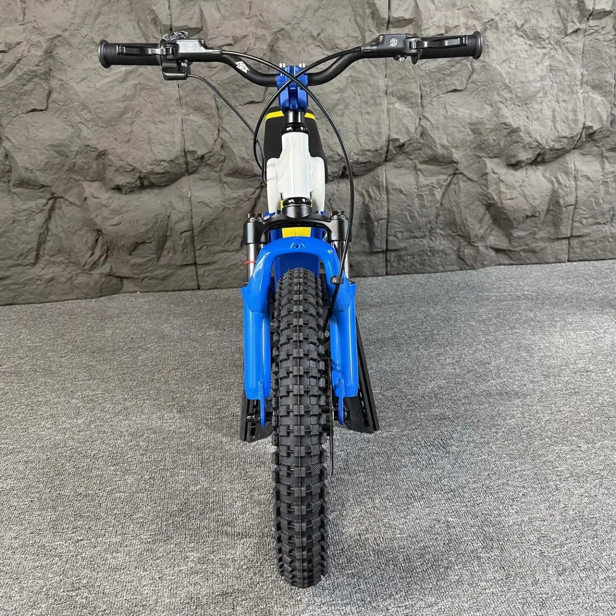 Kids Electric Off-Road Bike, 650W Brushless, 36V Lithium, Hydraulic Brakes, 25km Range — Media 2