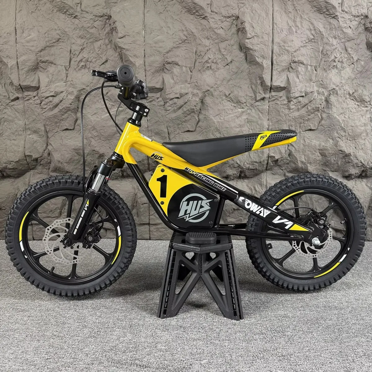 Kids Electric Off-Road Bike, 650W Brushless, 36V Lithium, Hydraulic Brakes, 25km Range — Media 4