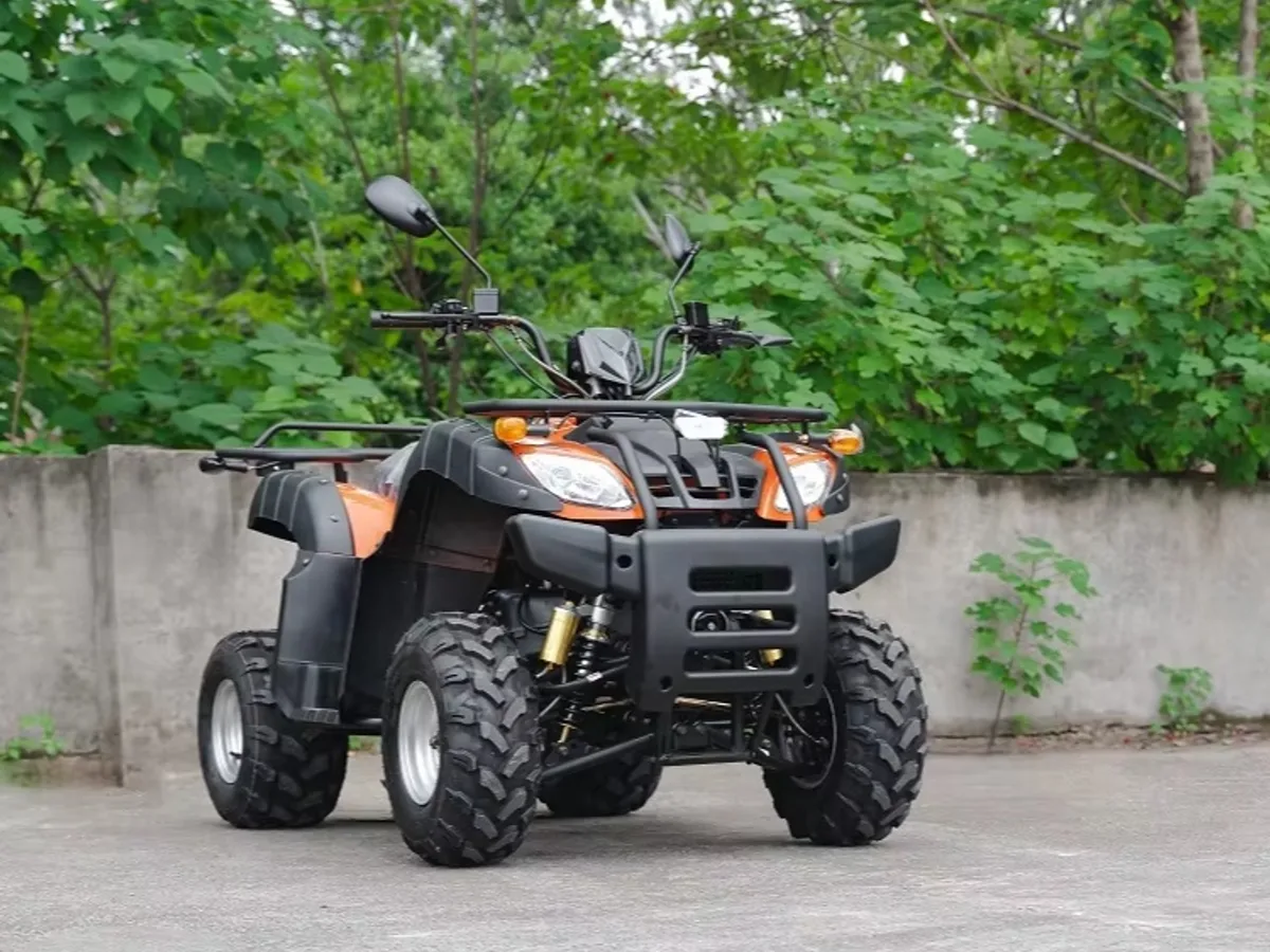 200cc Adult ATV 4-Stroke Oil-Cooled Automatic 2WD Front & Rear Disc Brakes — Media 2